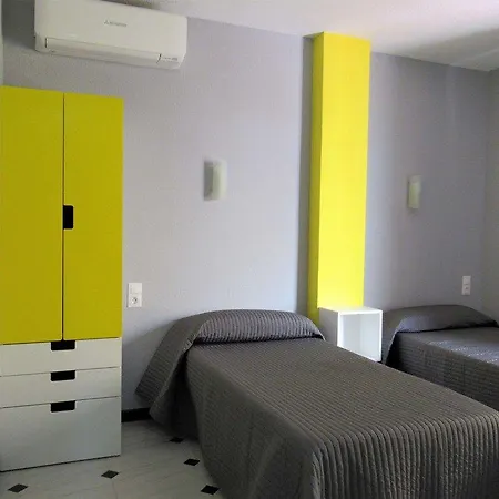 Pensión Tropical 4*